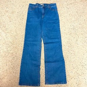 Comfy and slimming Levi’s!  LNC, barely worn ❄️👖🌟